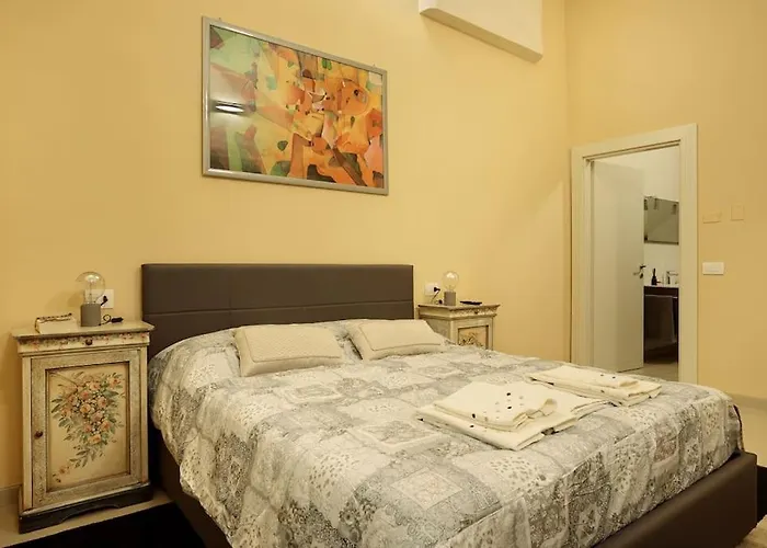 Apartment Charming In Parma/ Teatro Regio / Wifi *