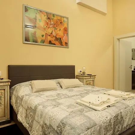Apartment Charming In Parma/ Teatro Regio / Wifi *