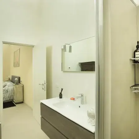 Charming In Parma/ Teatro Regio / Wifi アパート パルマ